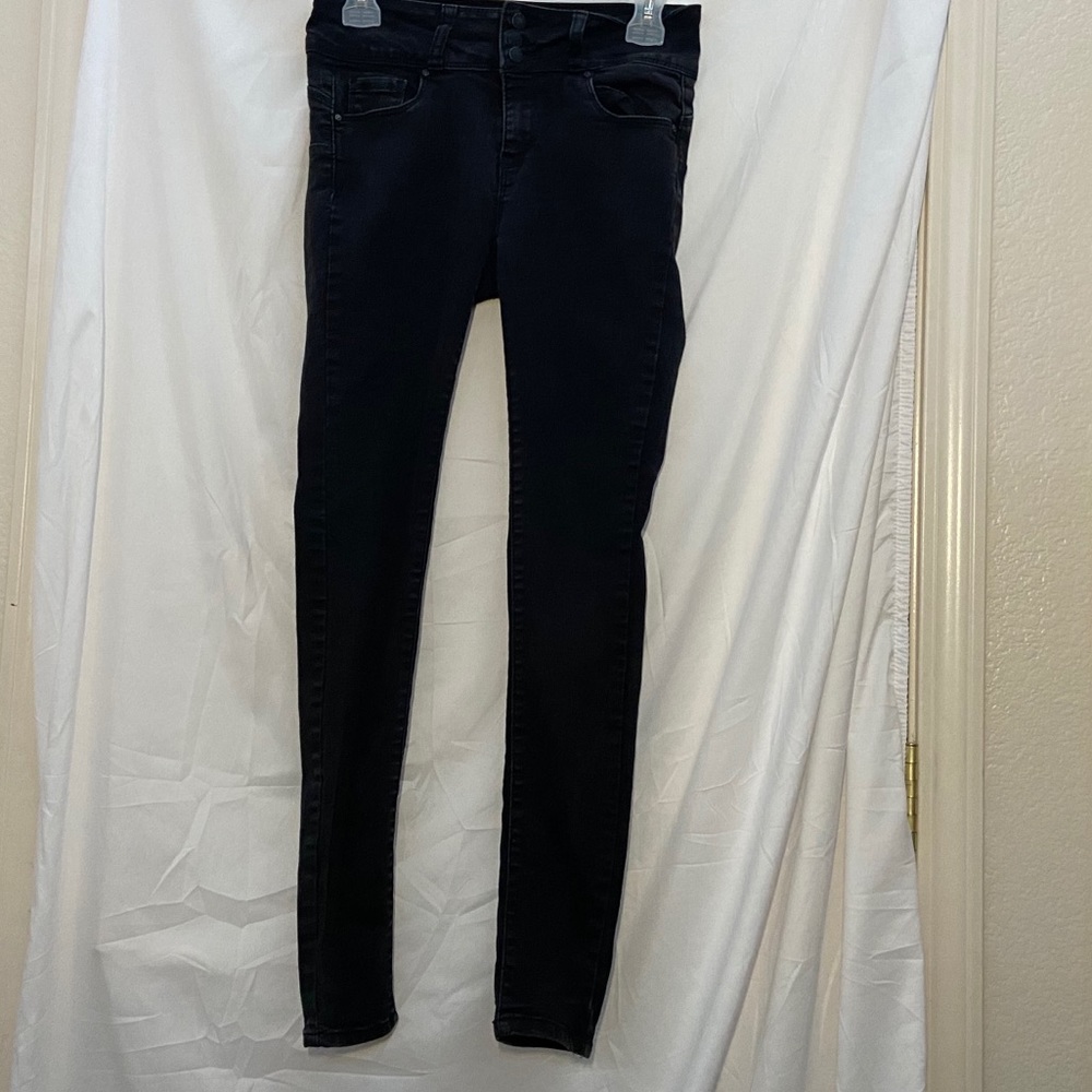 black pants